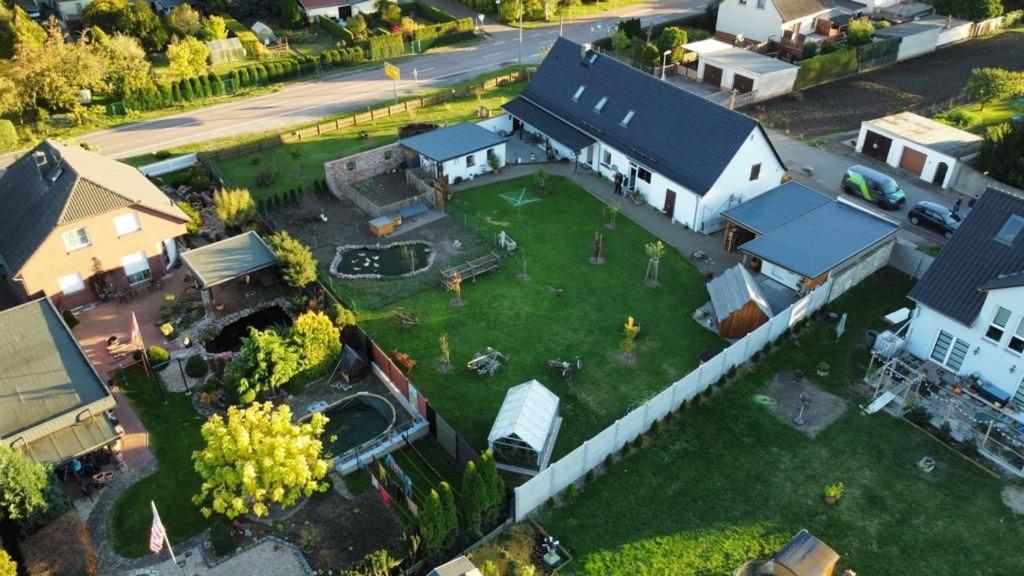 Pension Landhaus An Der Saale Бернбург Екстер'єр фото